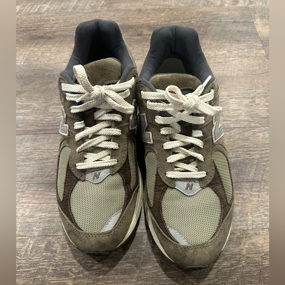 Men’s New Balance 2002R men’s 9.5
